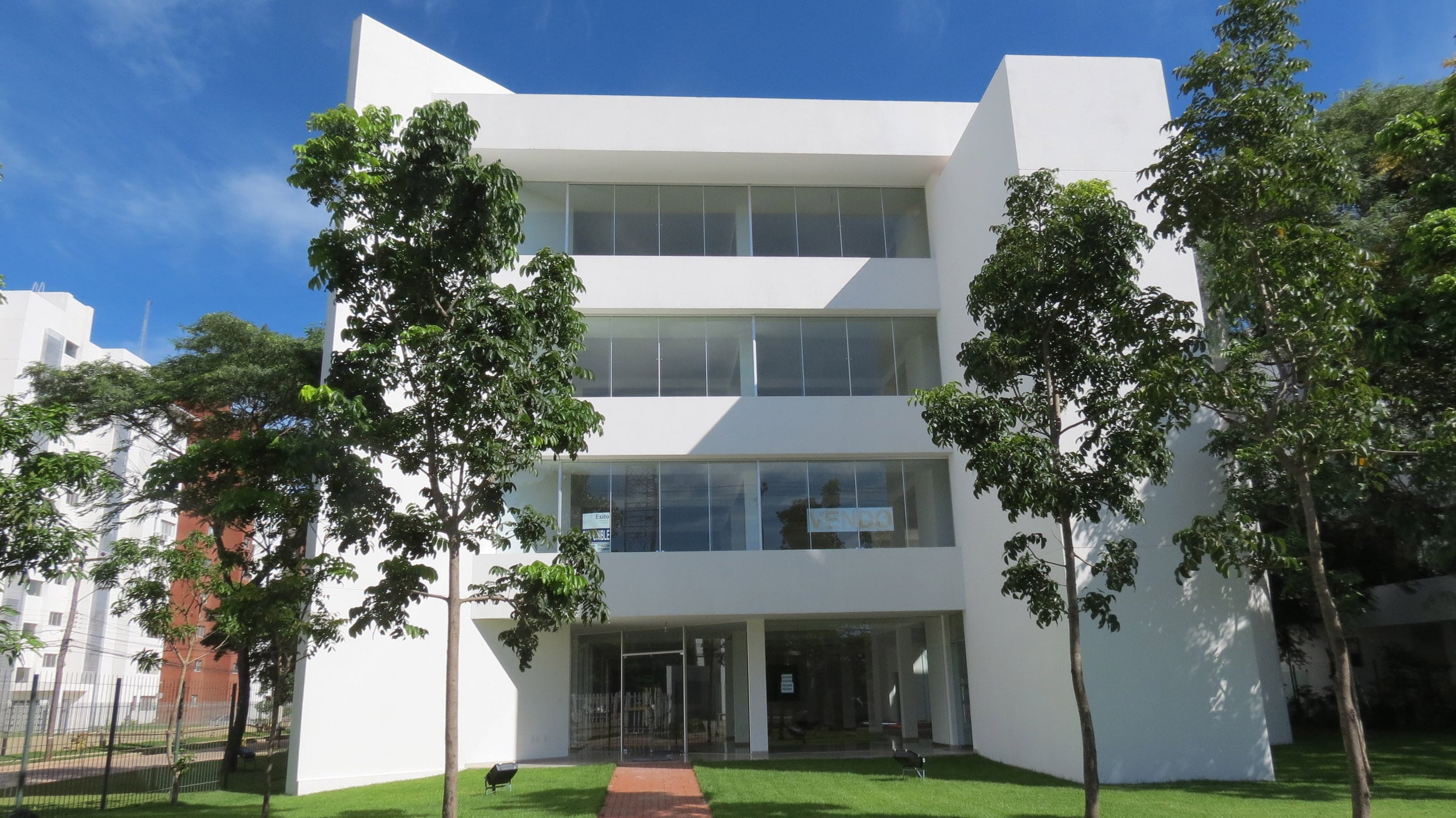Edificio de Oficinas Corporativas Davinci
